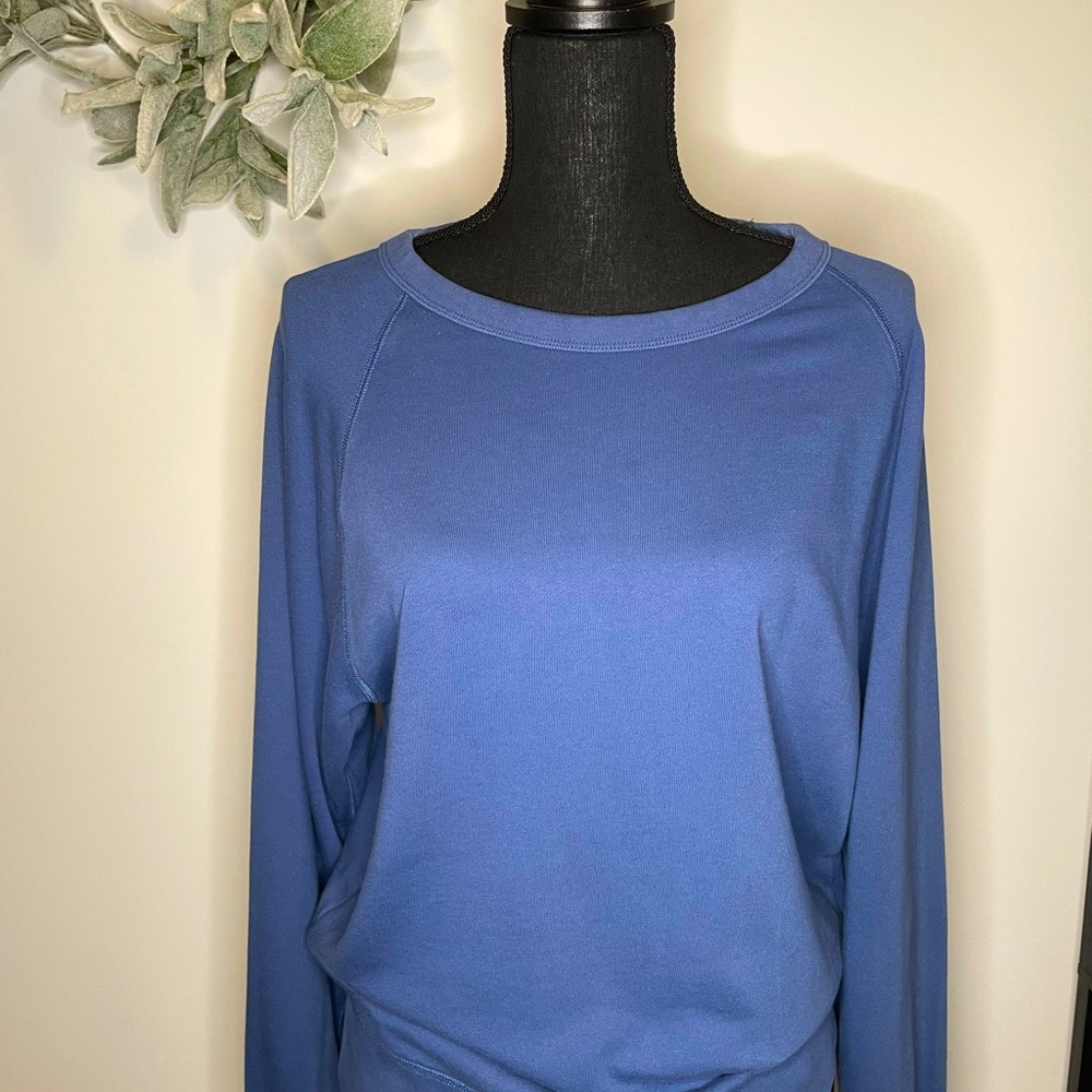 GAP Medium Blue Crew Neck Sweater